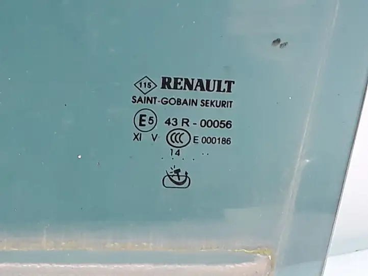 Renault Espace V (RFC) (2015 - 2019) 823018937R Стекло задней двери — фото 2