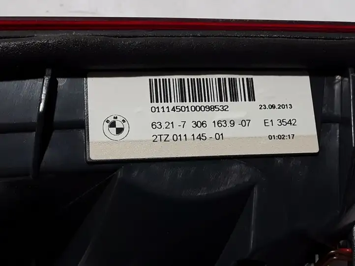 BMW 5 F10 F11 (2009 - 2016) 7306163 Задний фонарь в крышке багажника — фото 4