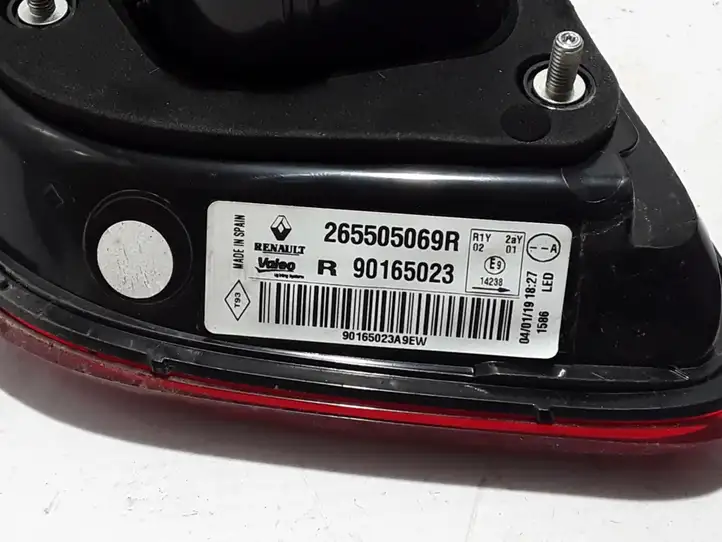 Renault Kadjar (2018 - ) 265505069R Задний фонарь в крышке багажника — фото 2