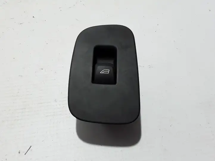 Volvo XC60 (2017 - ) 31433408 Кнопка стеклоподъемников — фото 1