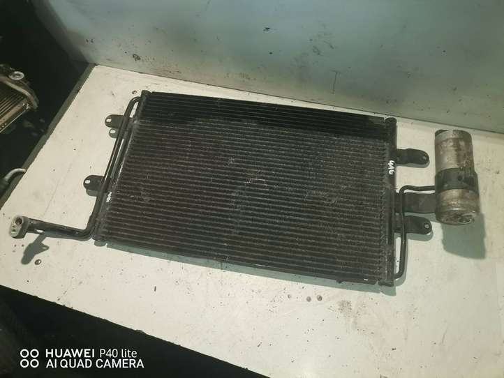 Seat Ibiza III (6L) (2002 - 2008)  1J0820411D Радиатор охлаждения кондиционера воздуха