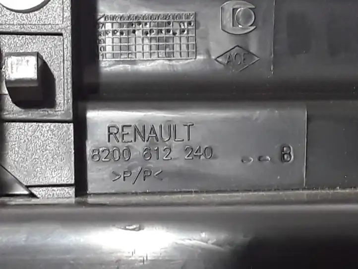 Renault Clio III (2005 - 2012) 8200612240 Отделка порога багажника — фото 2