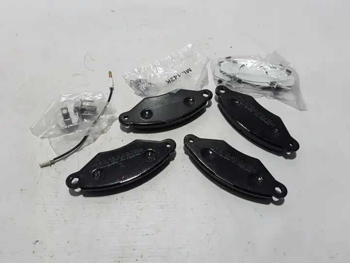 Renault Kangoo I (2003 - 2008) 7701209117 Передние тормозные колодки — фото 3