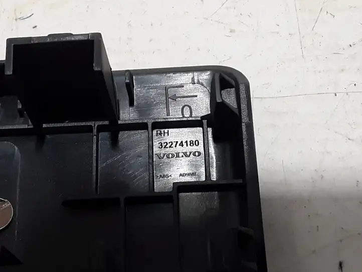 Volvo XC40 (2017 - ) 32274180 Кнопка стеклоподъемников — фото 2