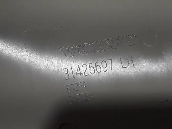 Volvo XC60 (2017 - ) 31425697 Нижняя обшивка стойки B — фото 2