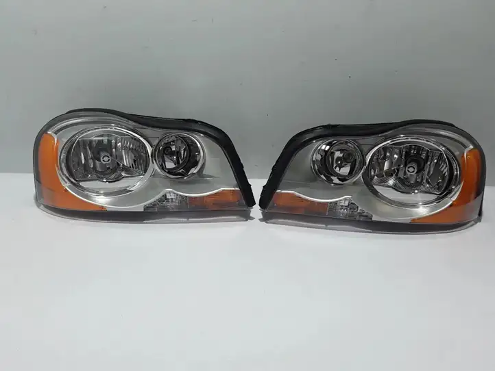 Volvo XC90 (2002 - 2006) 31446865 Передняя фара — фото 1