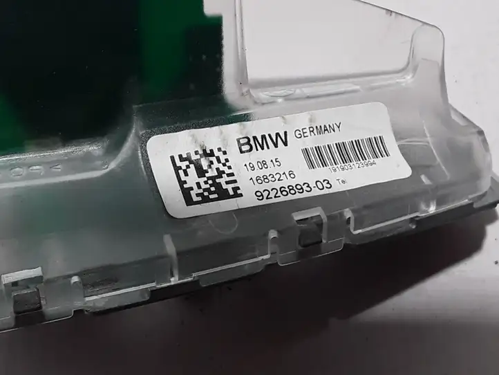 BMW 5 F10 F11 (2009 - 2016) 9226893 GPS антенна — фото 3