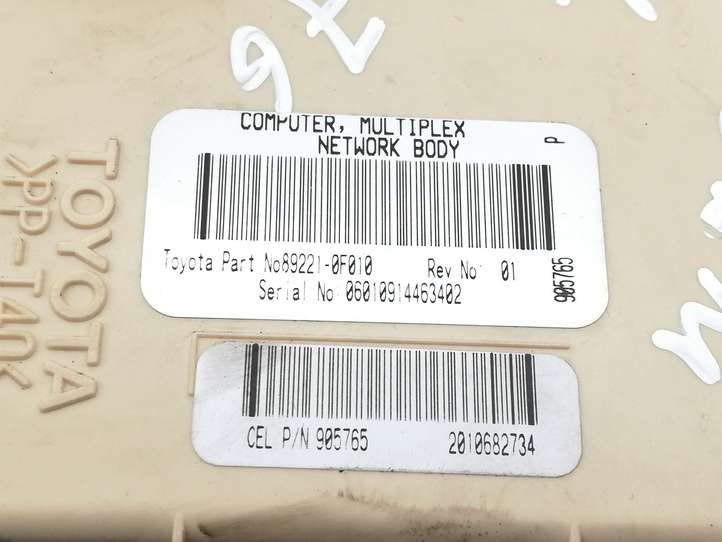 Toyota Corolla Verso E121 (2004 - 2007)  892210F010 Модуль кузова