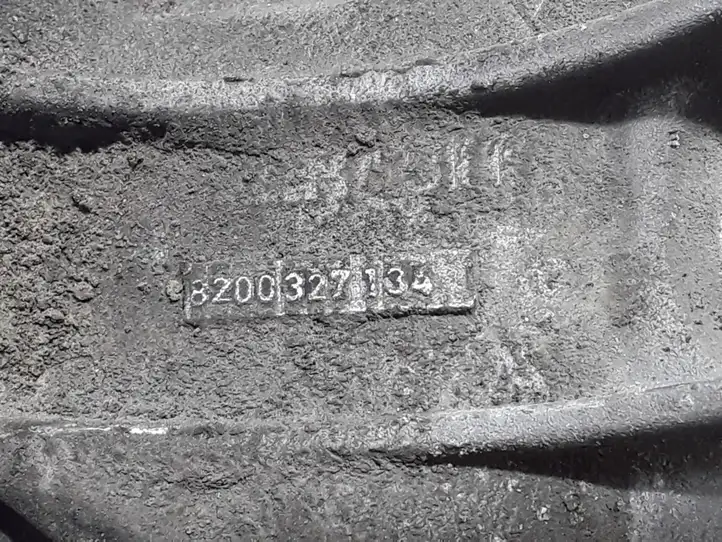 Renault Megane II (2002 - 2005) 8200327134 Кронштейн генератора — фото 2