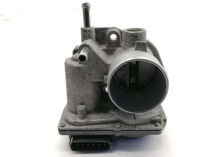 Toyota Yaris (2014 - 2019)  2203047040 Дроссель