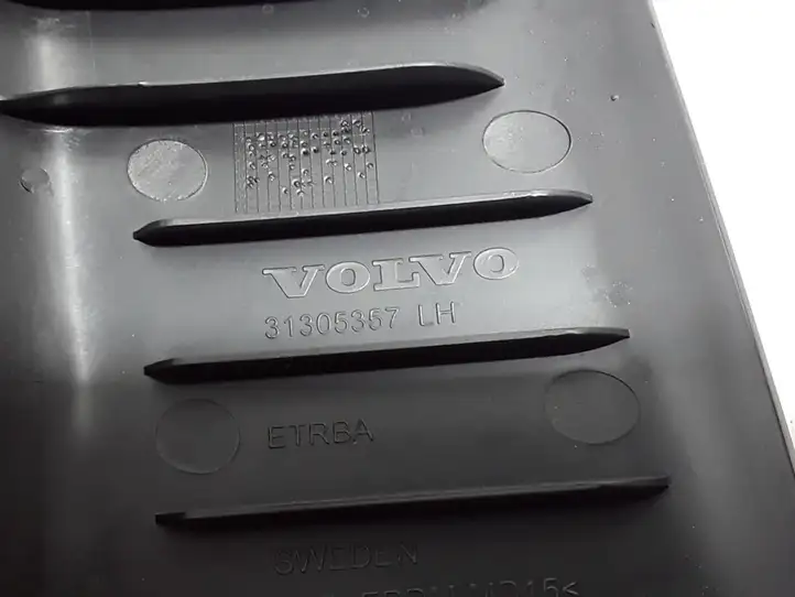 Volvo V40 Cross country (2016 - 2019) 31305357 Верхняя обшивка стойки D — фото 3