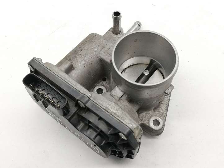 Toyota Yaris (2014 - 2019)  2203047040 Дроссель