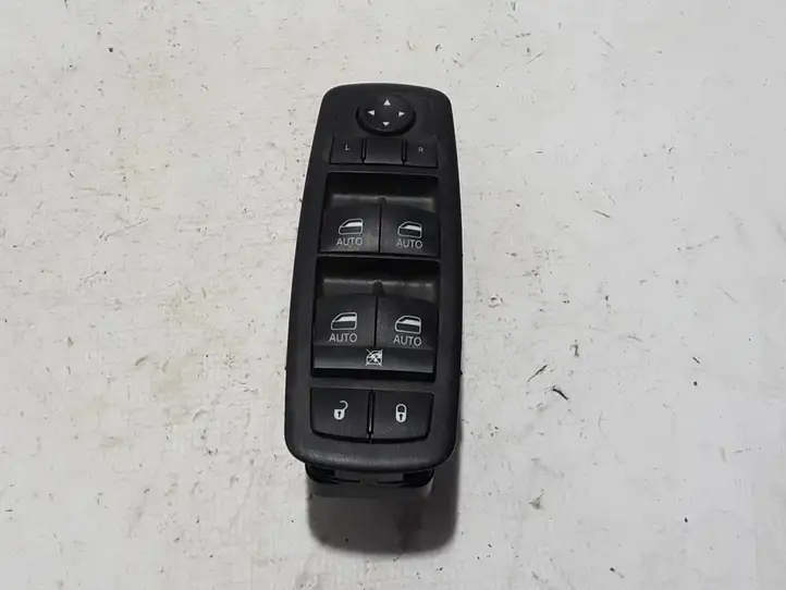 Chrysler Pacifica (2016 - ) 68234087AD Кнопка стеклоподъемников — фото 1