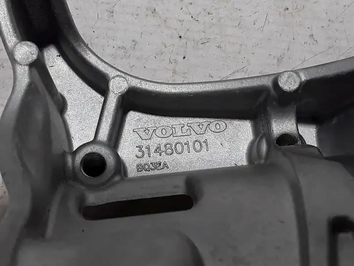 Volvo XC60 (2017 - ) 31480101 Кронштейн генератора — фото 3