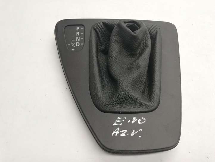 BMW 3 E90 E91 (2005 - 2012)  7155643 Рамка рычага переключения передач
