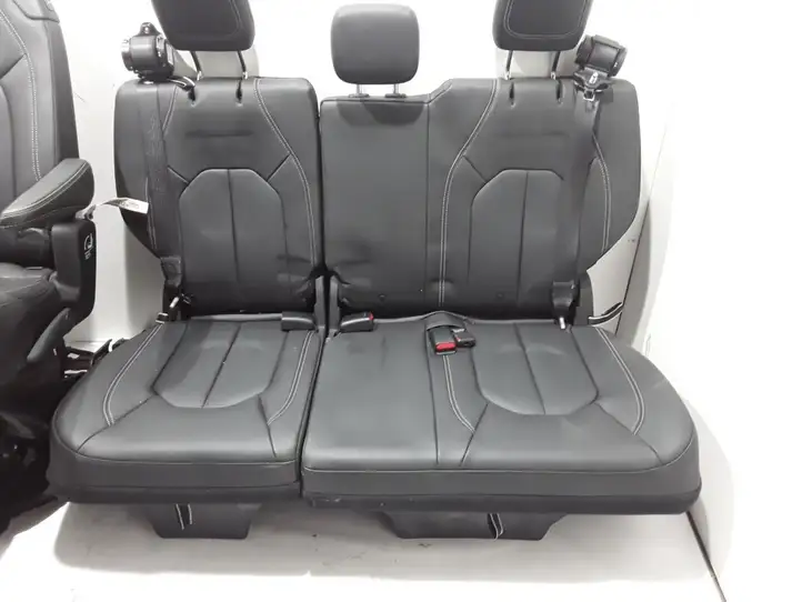Chrysler Pacifica (2016 - ) Комплект салона — фото 3