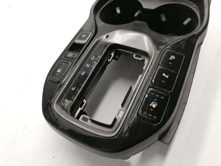 Hyundai Santa Fe (2012 - 2015)  846562W005A Рамка рычага переключения передач