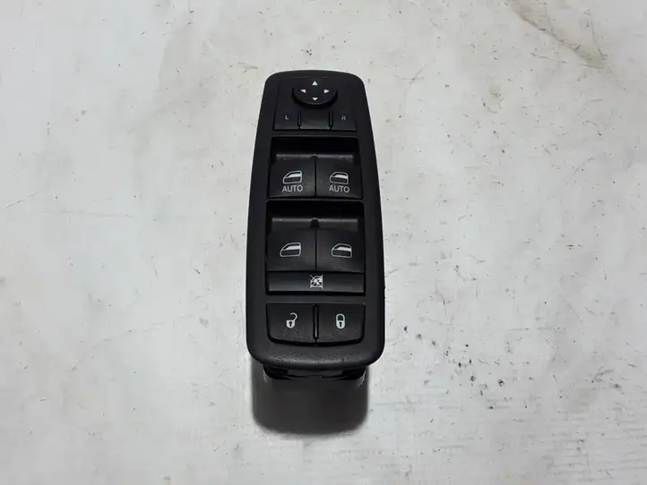 Chrysler Pacifica (2016 - ) 68234092AC Кнопка стеклоподъемников — фото 1