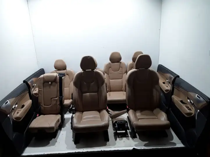 Volvo XC90 (2014 - 2019) Комплект салона — фото 1