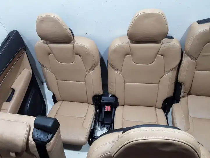 Volvo XC90 (2014 - 2019) Комплект салона — фото 3
