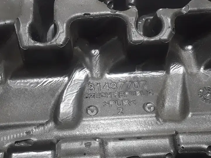 Volvo XC90 (2014 - 2019) 31437707 Крышка двигателя декоративная — фото 2