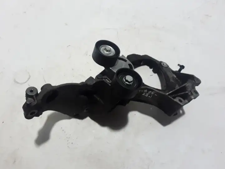 Opel Vivaro (2001 - 2006) 8200016644 Кронштейн генератора — фото 2