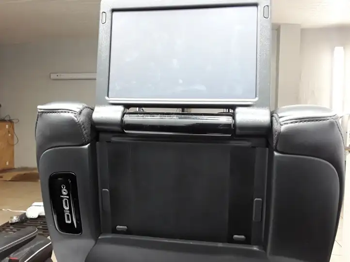 Chrysler Pacifica (2016 - ) Комплект салона — фото 5