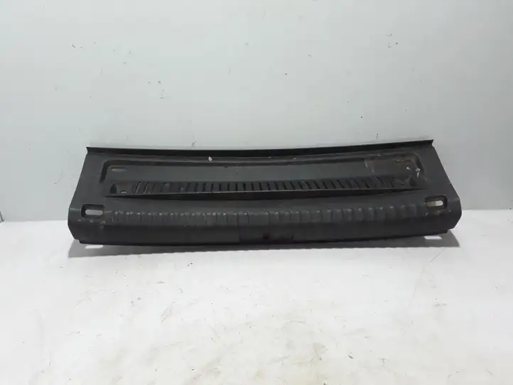 Volkswagen Tiguan (2007 - 2011) 5N0863459 Отделка порога багажника — фото 1