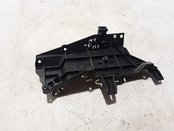 BMW 3 F30 F35 F31 (2012 - 2018) 7811112 Крышка двигателя декоративная — фото 2