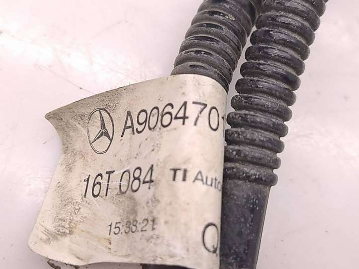 Mercedes-Benz Sprinter W906 (2006 - 2018)  A9064701600 Трубка (трубки) для подачи топлива ADblue