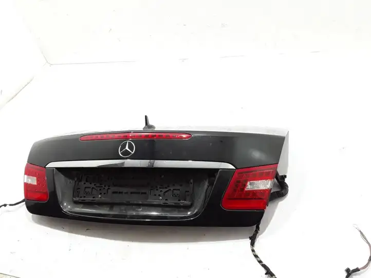 Mercedes-Benz E C207 W207 (2009 - 2017) Крышка багажника — фото 1