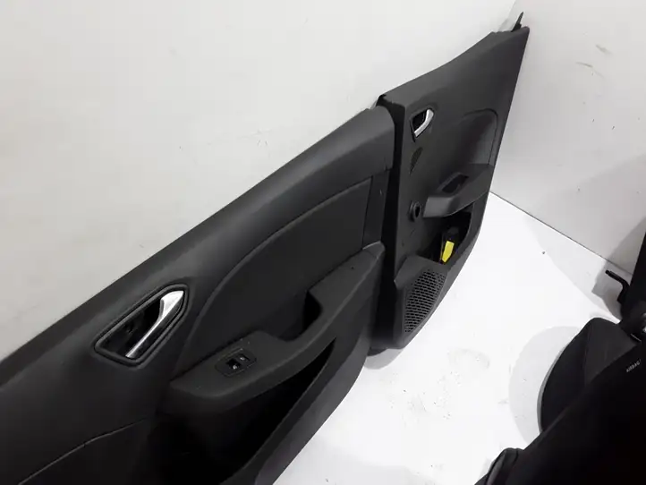 Renault Clio V (2019 - ) Комплект салона — фото 3