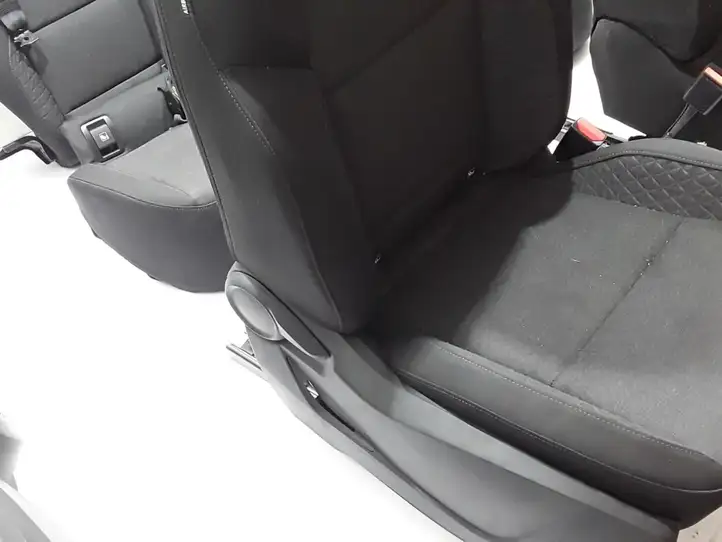 Renault Clio V (2019 - ) Комплект салона — фото 5