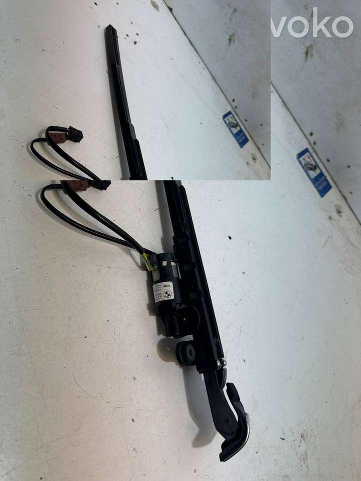 BMW 3 E92 E93 (2005 - 2014)  9165377 Регулировочная планка ремня безопасности