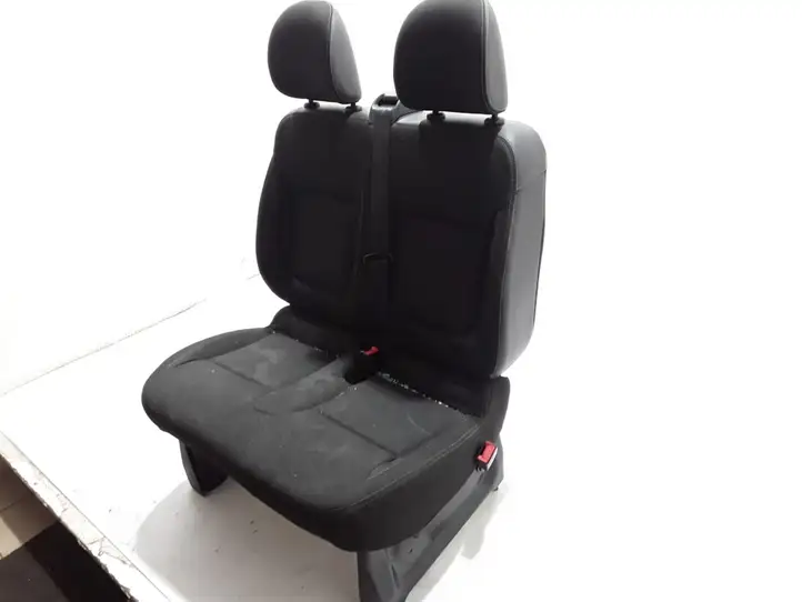 Opel Vivaro (2014 - 2018) Переднее сиденье пассажира — фото 3