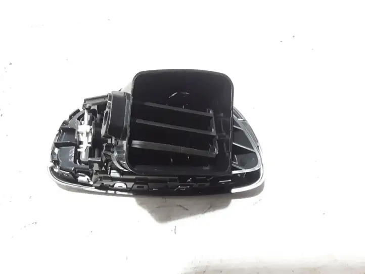 Renault Scenic III - Grand scenic III (2009 - 2016) 687605833R Боковой воздушный дефлектор — фото 2