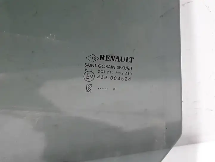 Renault Captur II (2020 - ) 823003946R Стекло задней двери — фото 2