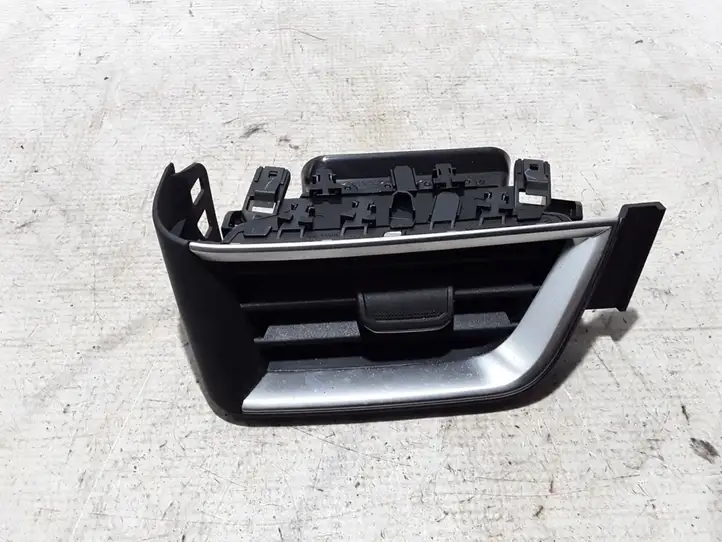 Renault Clio V (2019 - ) 687611283R Боковой воздушный дефлектор — фото 1