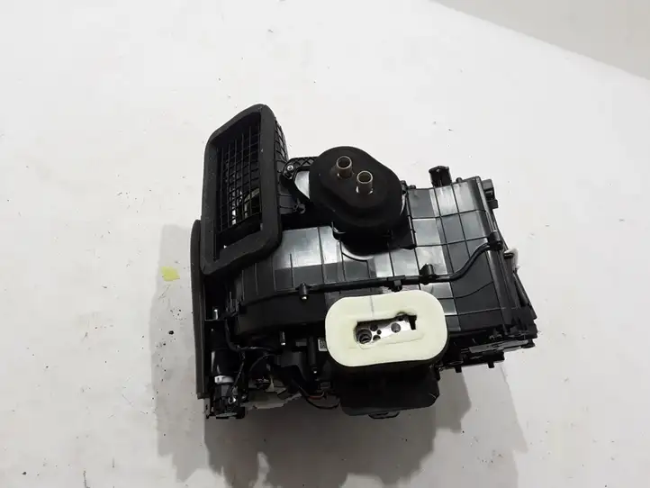Renault Captur II (2020 - ) 272708569R Комплект системы вентиляции салона — фото 3