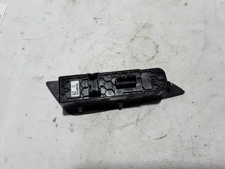 Renault Espace V (RFC) (2015 - 2019) 254015469R Кнопка стеклоподъемников — фото 2