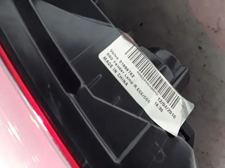 Volvo S90, V90 (2016 - 2020) 31656762 Задний фонарь в кузове — фото 4