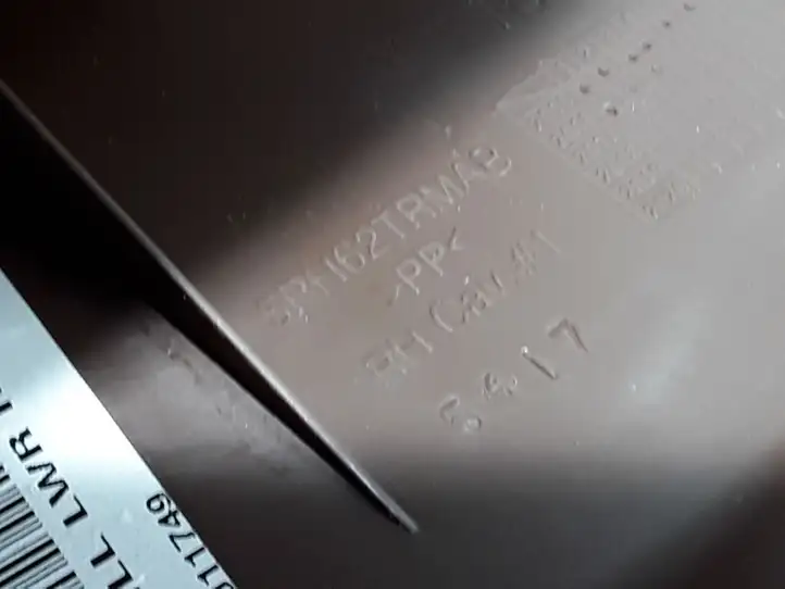 Chrysler Pacifica (2016 - ) 5RH62TRMAB Нижняя обшивка стойки B — фото 2