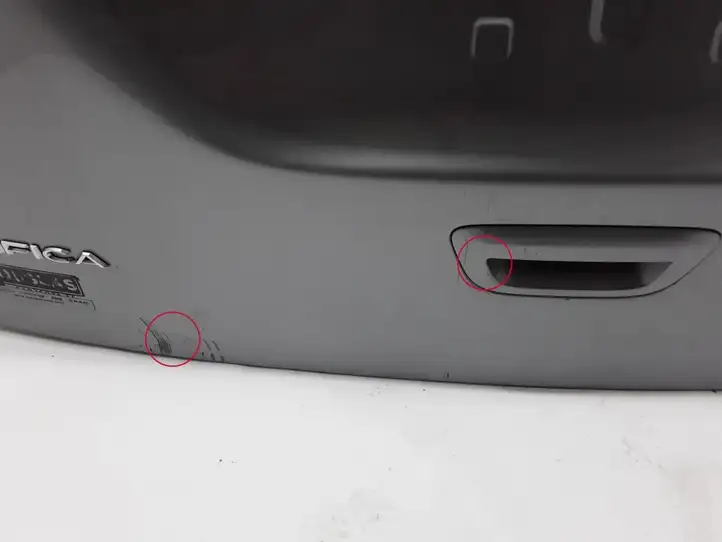 Chrysler Pacifica (2016 - ) 68227064AH Крышка багажника — фото 2