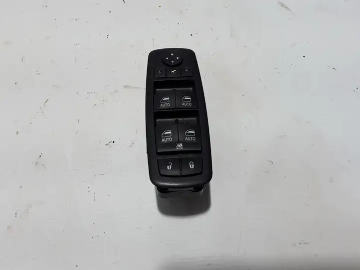 Chrysler Pacifica (2016 - ) 68234094AC Кнопка стеклоподъемников — фото 1