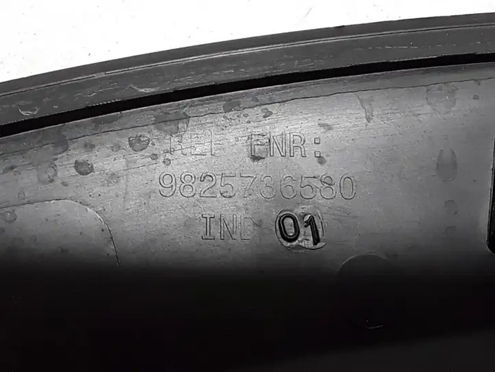 Peugeot 2008 II (2019 - ) 9825736580 Молдинг крыла — фото 2