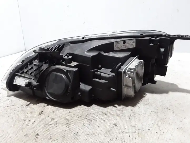 Volvo V40 Cross country (2016 - 2019) 31420448 Передняя фара — фото 6