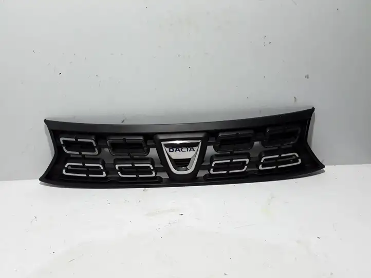 Dacia Duster (2017 - ) 623103440R Передняя решетка — фото 1