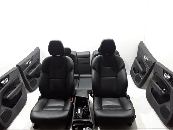 Volvo S60 (2018 - ) Комплект салона — фото 1