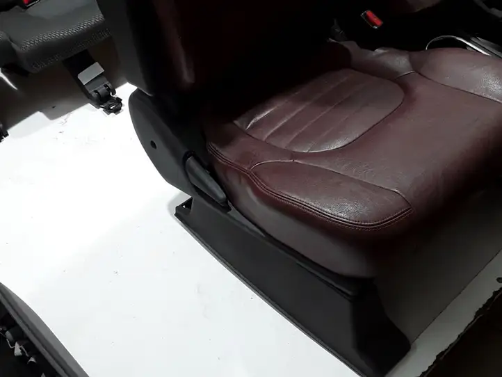 Nissan Pathfinder R51 (2005 - 2012) Комплект салона — фото 6