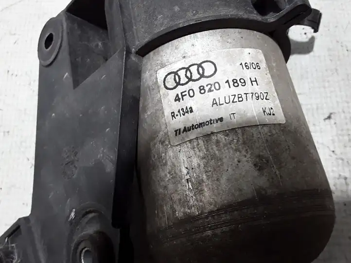 Audi A6 S6 C6 4F (2004 - 2008) 4F0820189H Осушитель кондиционера — фото 3